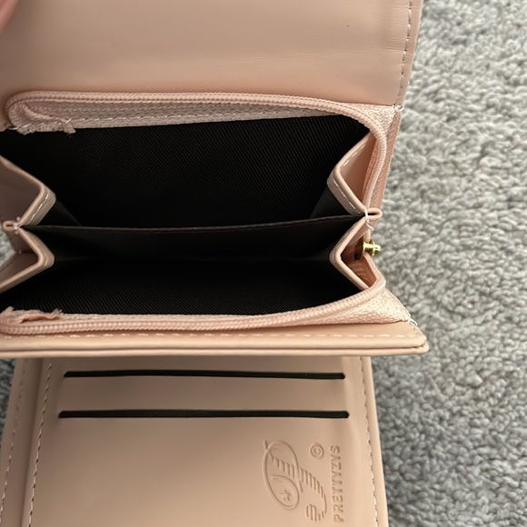 Wallet - Picture 5 of 5